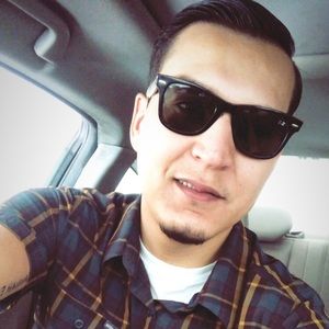 Meet your Posher, Jonathan